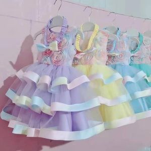 Meet your Posher, Pink World